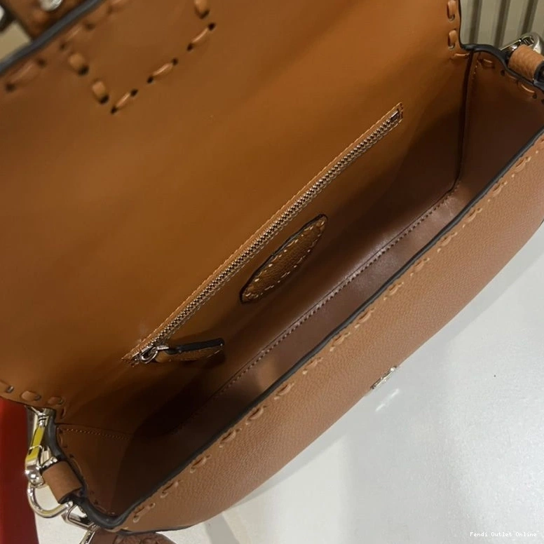 Cheap Leather Cuoio Bag Baguette Romano In Selleria Brown Medium Fendi 0802